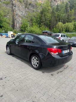 Chevrolet cruze 2.0vcdi - 4