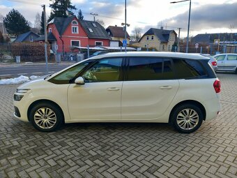 Citroën Grand C4 Picasso 1.2PT 7MÍST 2017 PO VELKÉM SERVISE - 4