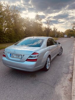 Mercedes Benz W221 - 4