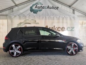 Golf GTI 99tkm 180KW
99tkm GTI 180KW LED PERFORMANCE ZÁRU - 4