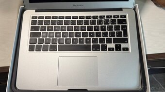 MacBook Air (13-inch,Early 2015) cz klávesnice - 4