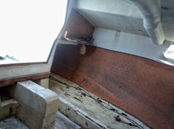 Loď s kajutou - 4