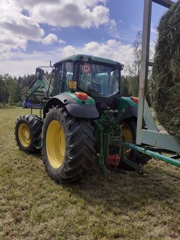 Prodám kolový traktor John Deere 6520 - 4