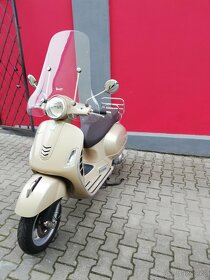 Vespa GTS 300 - 4
