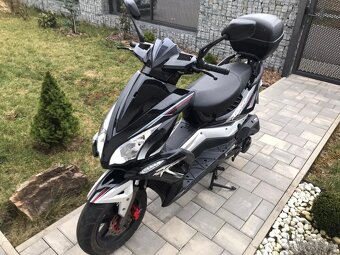 Rent a scooter - Honda PCX - 4