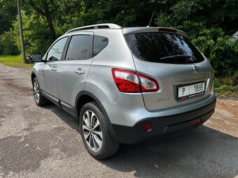Nissan Qashqai 1,6i 84kW, r.v. 2010, TOP STAV - 4