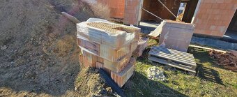 Prodám zbylé cihly porotherm - 4