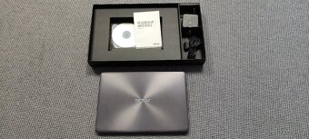 Notebook ASUS ZenBook UX305L - 4