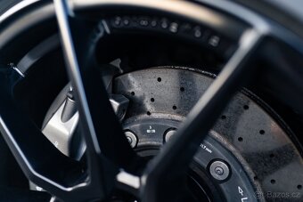 R8, V10+ Performance - 4