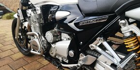 Yamaha XJR 1300 - 4