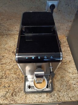 Plně automatický kávovar Tchibo Esperto Latte - 4