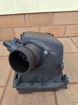Kryt vzduchového filtru Volkswagen Golf 4 1.8 20V 1J0129607L - 4