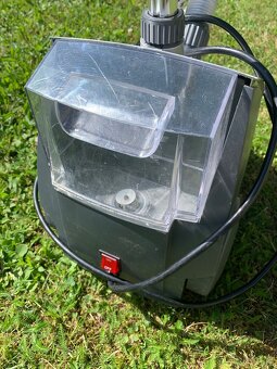 Parní napařovač oděvu Clatronic - 4