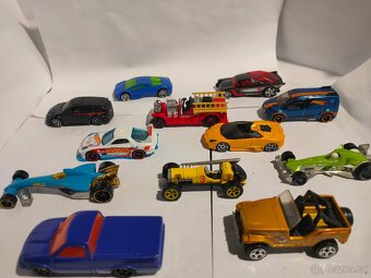 Autíčka,15 angličáků, kov, Hot wheels, Mattel, pěkné - 4