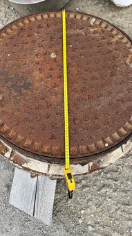 Silniční litinový poklop LD81 D400 - 4