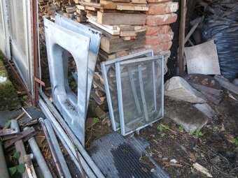 Střešní výlez (okno, vylejzák) - 4