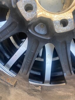 Kia carnival 5x114 zimni - 4