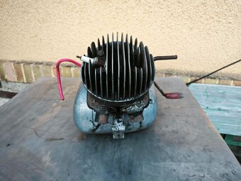 motor čz 150c - 4