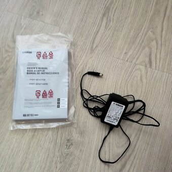 Prodám keyboard yamaha psr e473 - 4