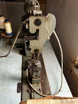 Průmyslové šicí stroje - celkem 3 ks - 4