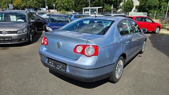 Volkswagen Passat 2,0 TDi DSG - 4