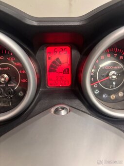 Yamaha Xmax 125 2012 - 4