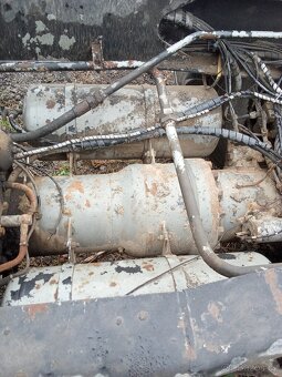 Tatra 815 sestup. - 4