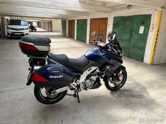 Suzuki v-strom dl 1000 - 4