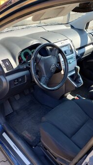 Toyota Corolla verso - 4