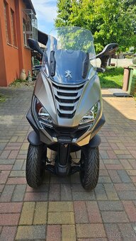 PEUGEOT Metropolis SW 400 - 4