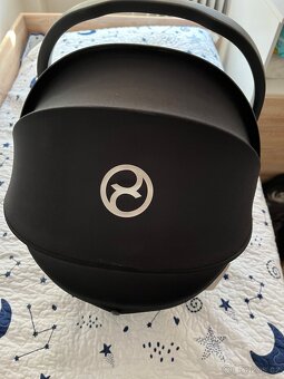 Vajíčko Cybex a isofix základna - 4