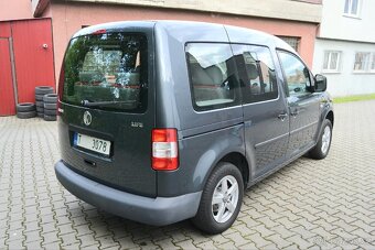 Volkswagen Caddy Life 1.4Mpi 59kw 7míst rok 2009 - 4