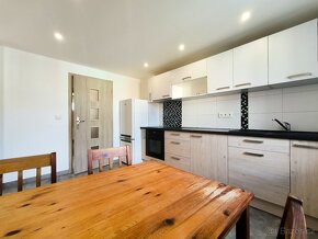 Prodej, RD Kroměříž, 2x 2+kk - 4