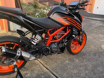 KTM DUKE 125 2021 BLACK - 4