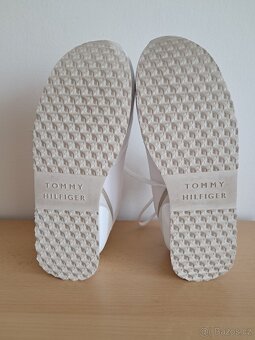 Bílé tenisky Tommy Hilfiger 41 - 4