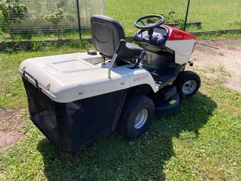 Zahradní traktor Toro , Karsit - 4