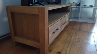 Stolek pod TV - 4