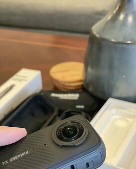 Insta 360 X4 + selfie - 4