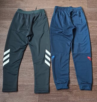 2 ks sportovní tepláky Adidas vel. 150 - 4