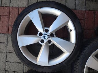 Prodám Alu kola 7Jx17H2 + celoroční (zimní) pneu Continental - 4