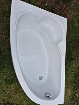 Rohová vana 140x90 - 4