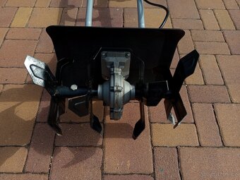 Kultivátor HECHT - 4