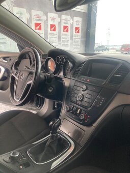 Opel insignia - 4
