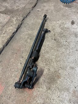 Posilovač řízení zetor - 4