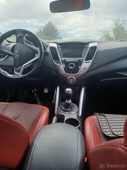 Rozpredám Hyundai Veloster 1.6GDI 103kw G4FD 2012 - 4
