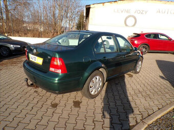 Volkswagen Bora 1,6 i TAŽNÉ ZAŘ.-HNED ODJÍŽDÍTE - 4