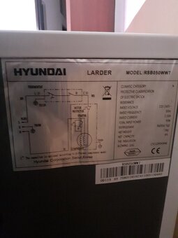 Mini lednička-Minibar HYUNDAI RSB050WW7. - 4