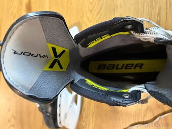 Brusle Bauer Vapor Hyperlite 2 - 4