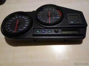 budiky pristrojovka honda cbr 900 sc33 - 4