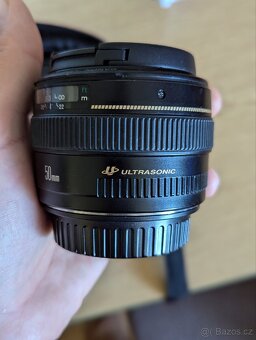 Canon EOS 200d + Objektiv 50 mm - 4